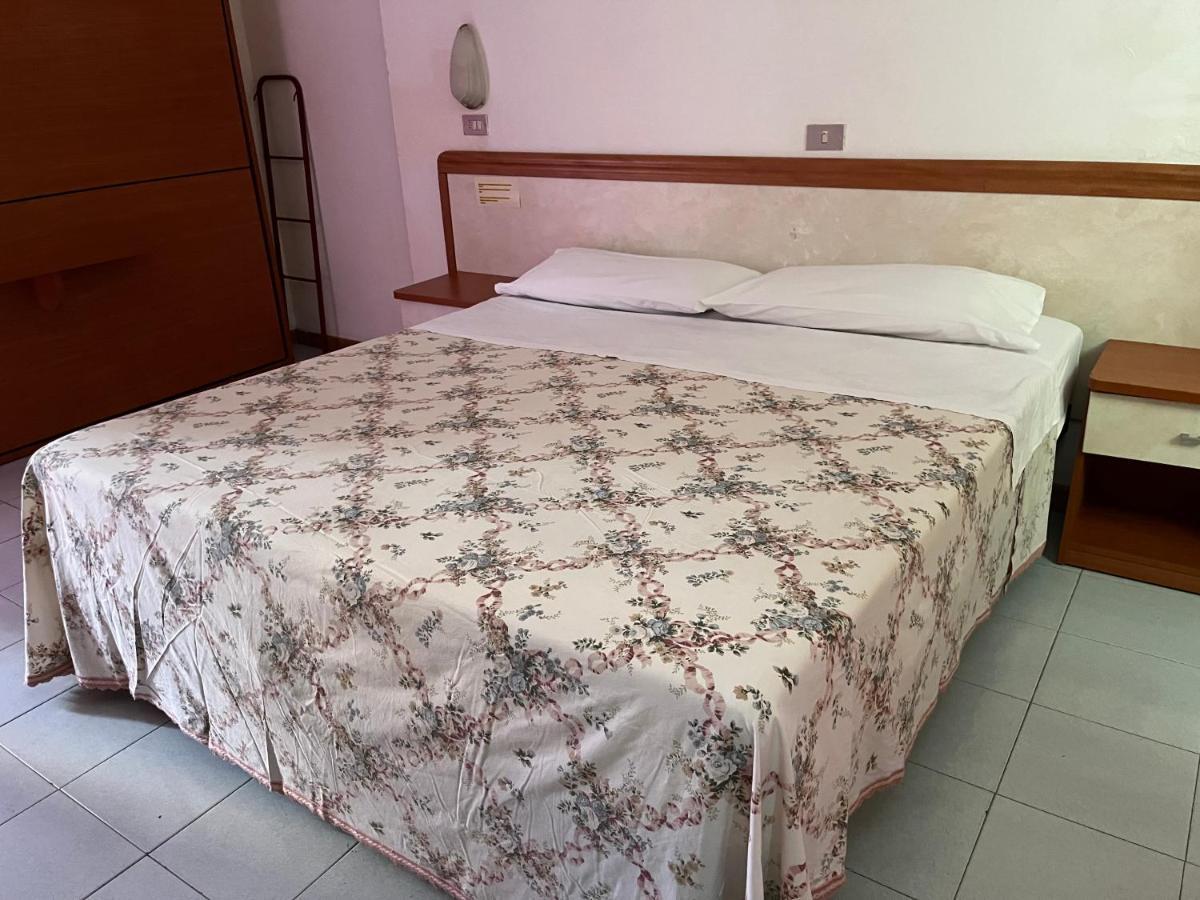 Hotel Zucconi Montecatini Terme Exterior foto
